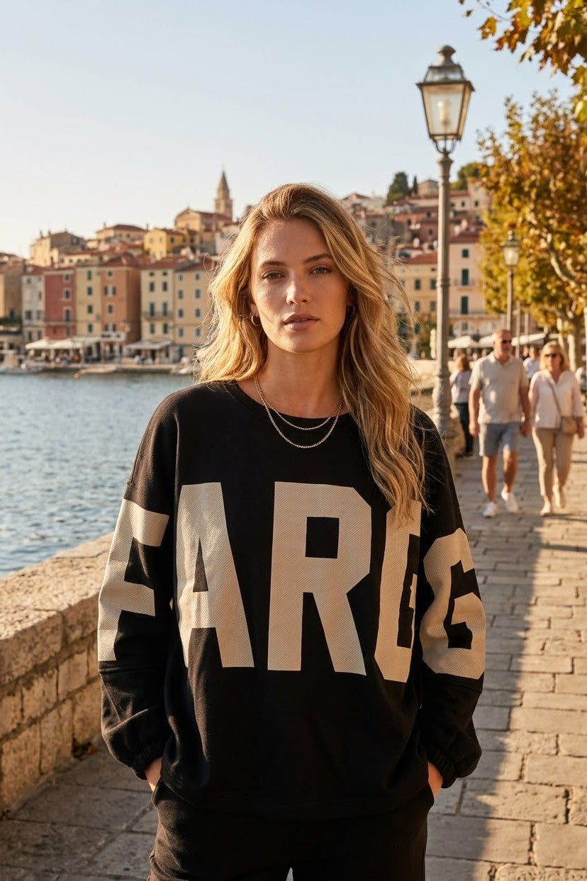 OVERSIZED SLOGAN SWEATSHIRT
