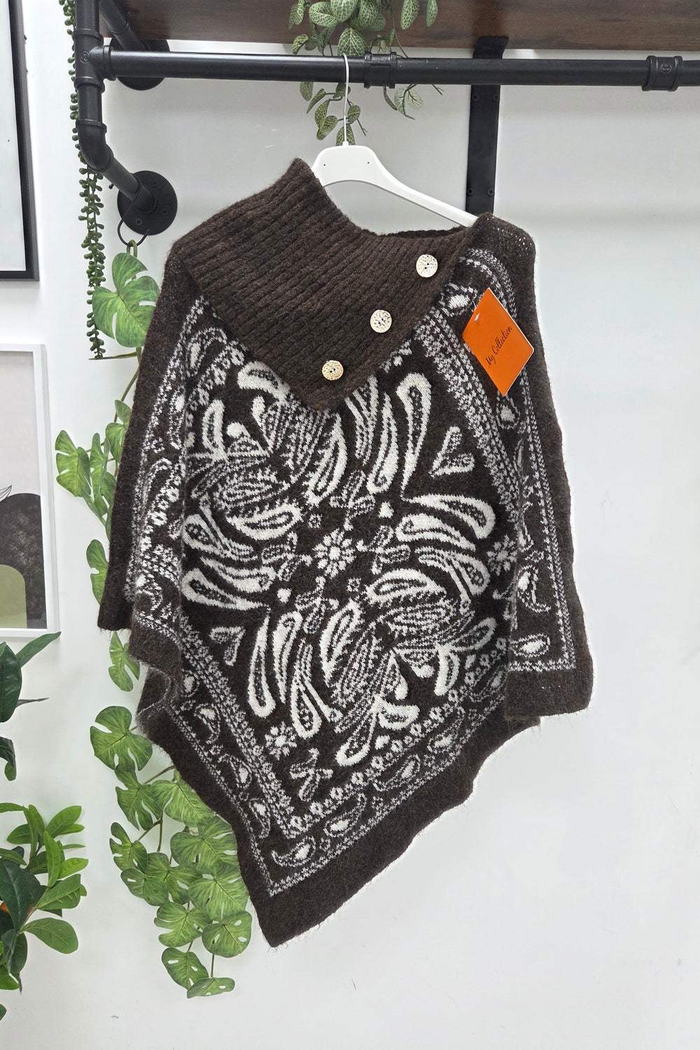 BANDANA PRINT KNIT PONCHO