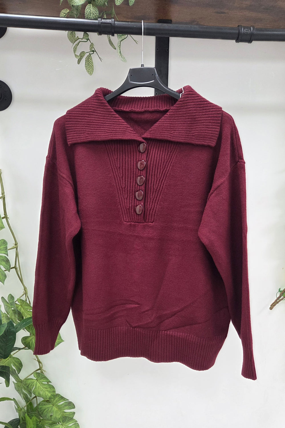 WIDE-COLLAR BUTTONED FINE KNIT JUMPER