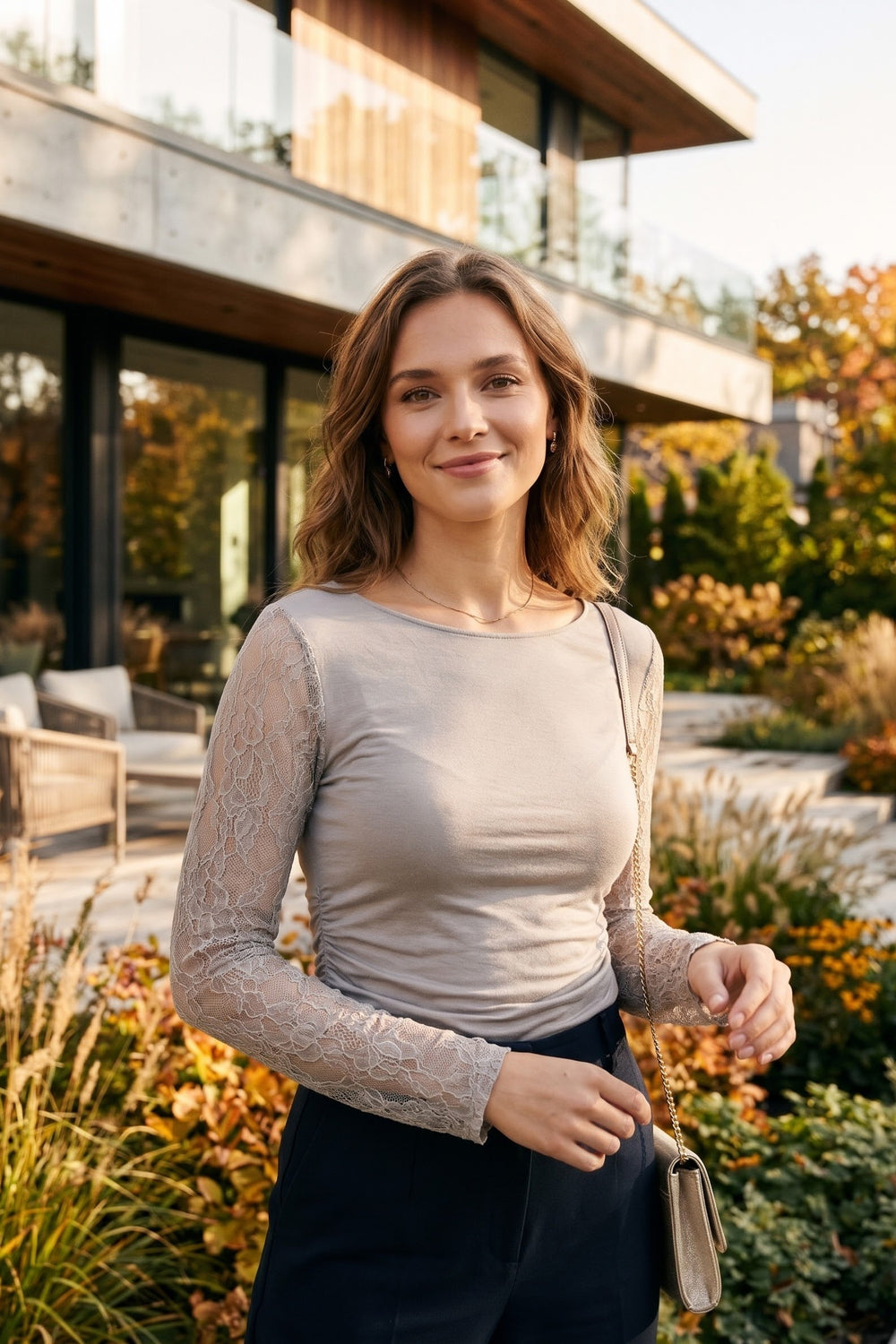 LACE SLEEVE CASHMERE BLEND TOP