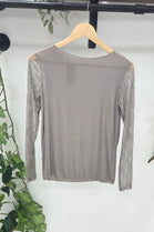 LACE SLEEVE CASHMERE BLEND TOP