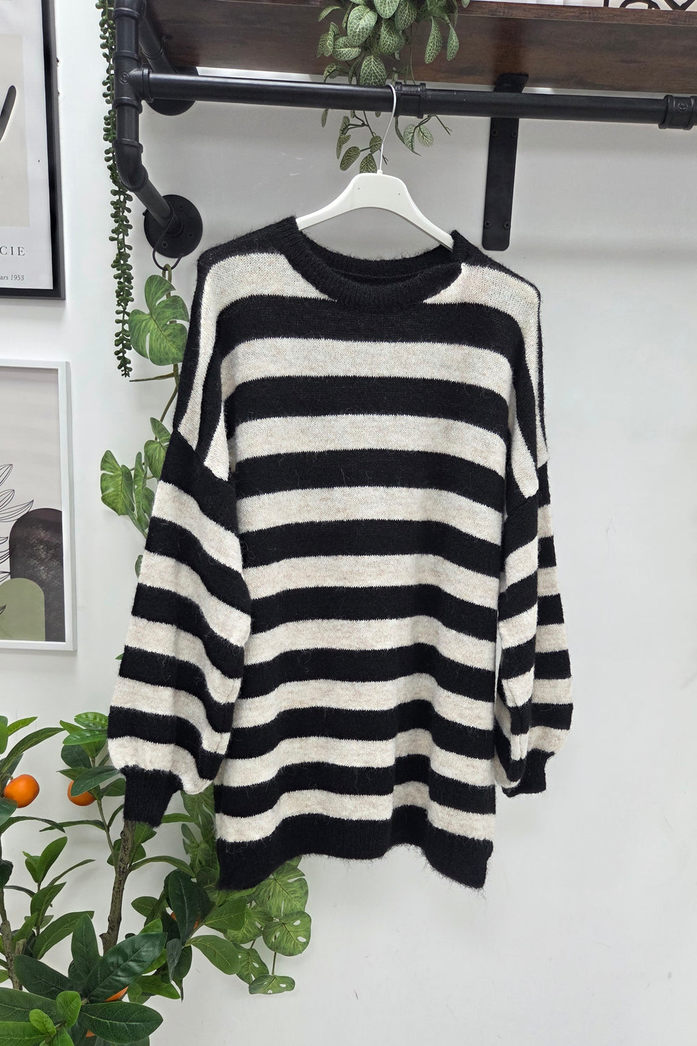 OVERSIZED STRIPED LONGLINE KNIT JUMPER