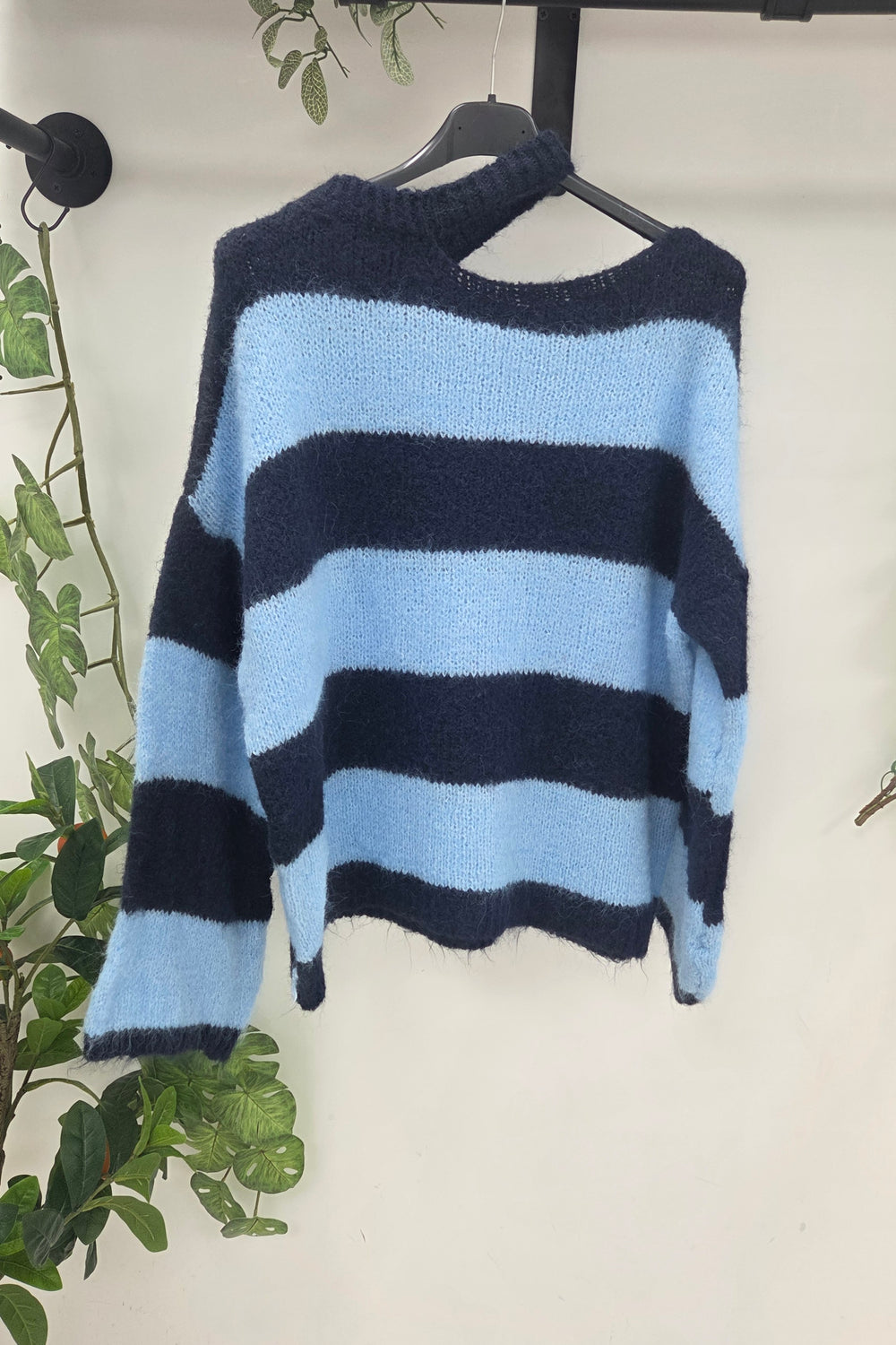 CUT-OUT STRIPE BLOCK KNIT JUMPER