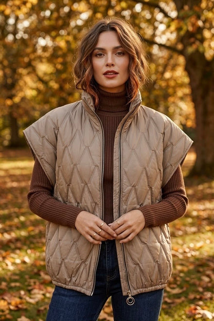 QUILTED SHORT SLEEVE PUFFER JACKET