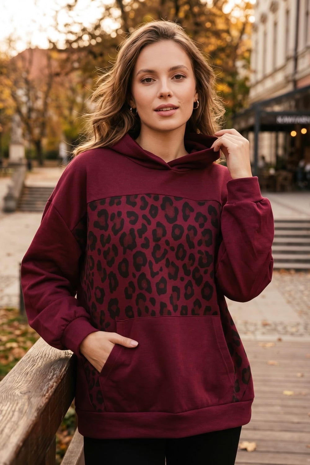 LEOPARD PRINT PANEL PULLOVER HOODIE