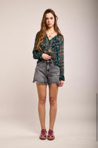GREY WASHED RIPPED DENIM SHORTS (15130814710144)