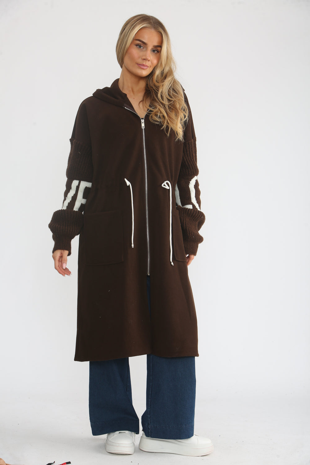 LOVE KNITTED SLEEVE COAT