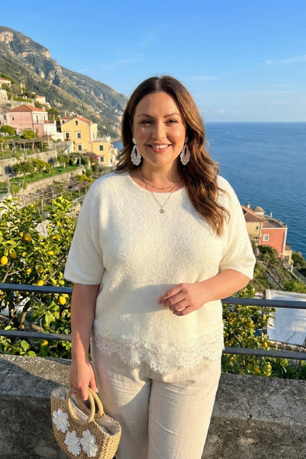 KNITTED TOP WITH LACE HEM