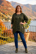 OVERSIZED LEOPARD PRINT SWEATSHIRT
