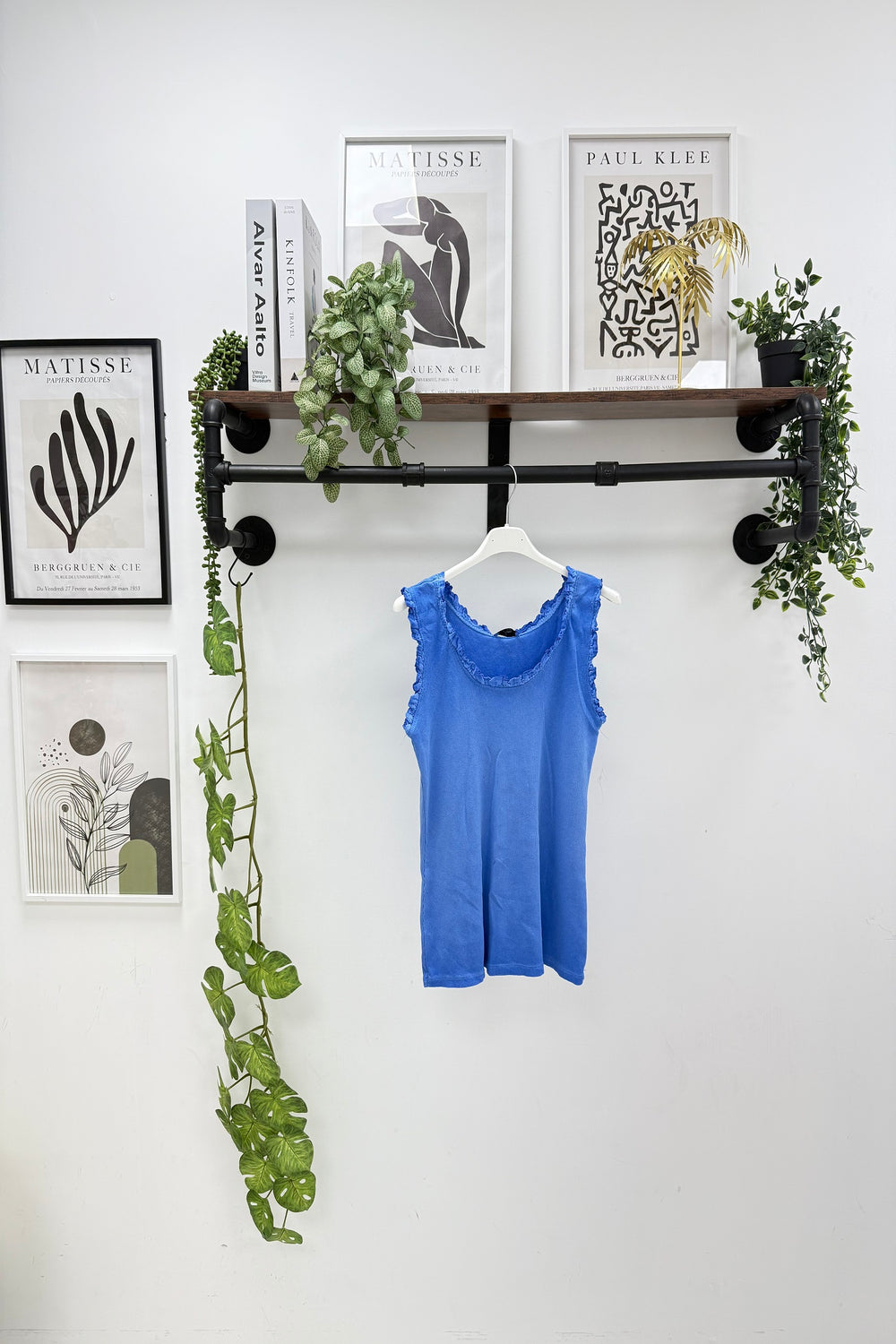 FRILL HEM RIBBED VEST (15227667415424)