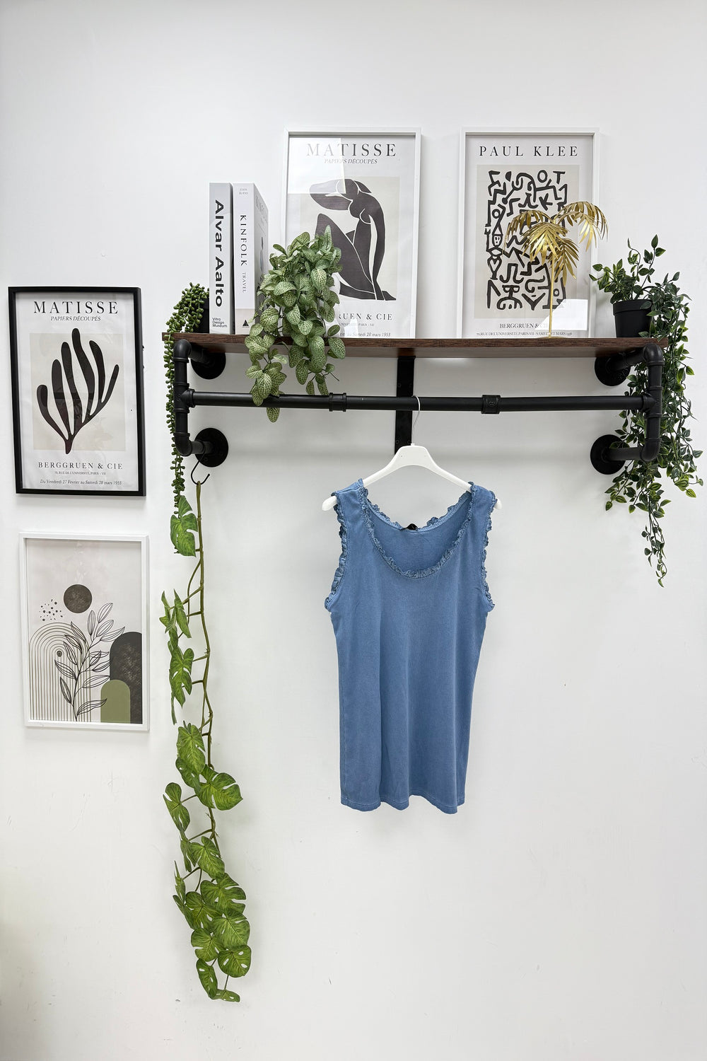 FRILL HEM RIBBED VEST (15227669447040)
