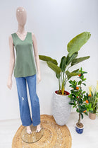 BASIC V-NECK VEST (15227700248960)