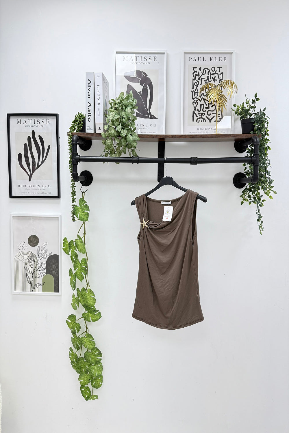 Drape star detail vest (15251659850112)