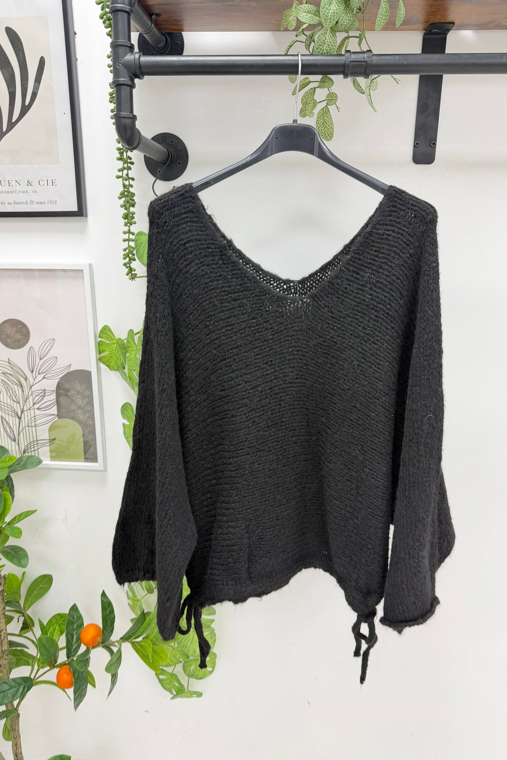 V-NECK SIDE-TIE CHUNKY KNIT JUMPER