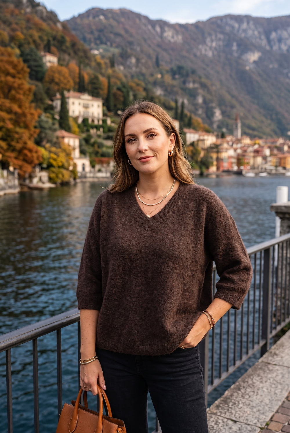 V-NECK THREE-QUARTER SLEEVE FINE KNIT JUMPER