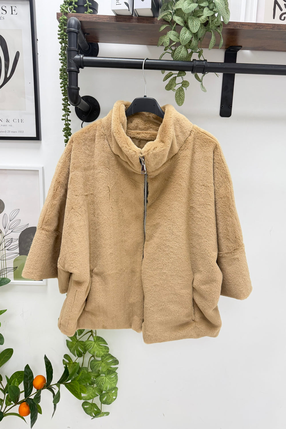 FAUX FUR ZIP LINED JACKET
