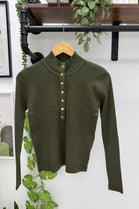 BUTTON-UP RIBBED  MOCK-NECK TOP