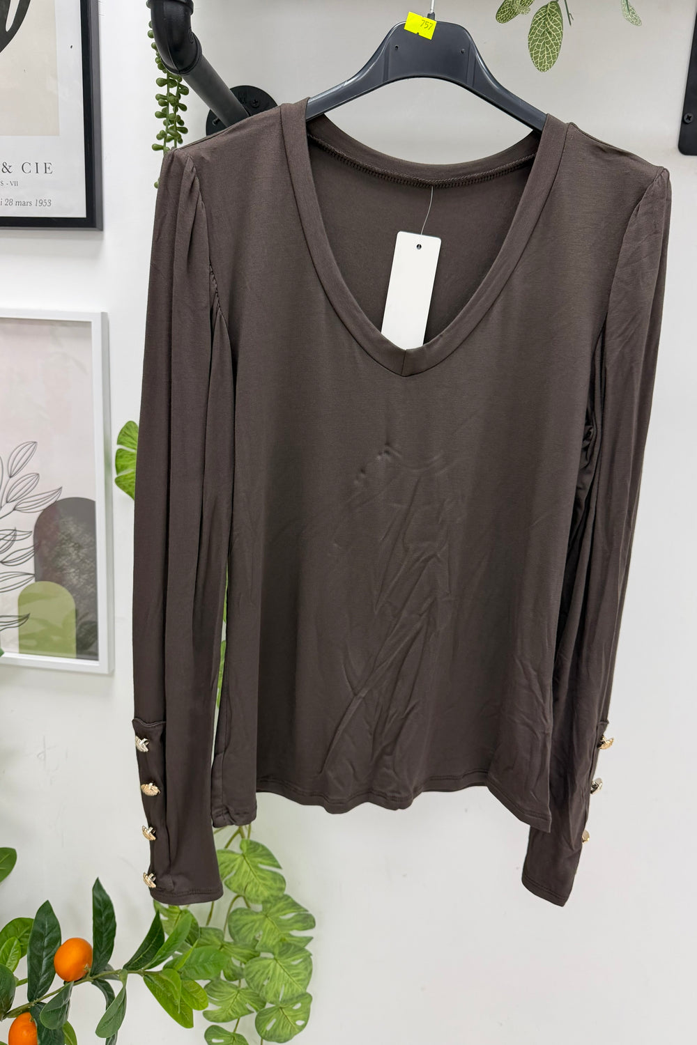 GOLD BUTTON LONG SLEEVE V-NECK JERSEY TOP