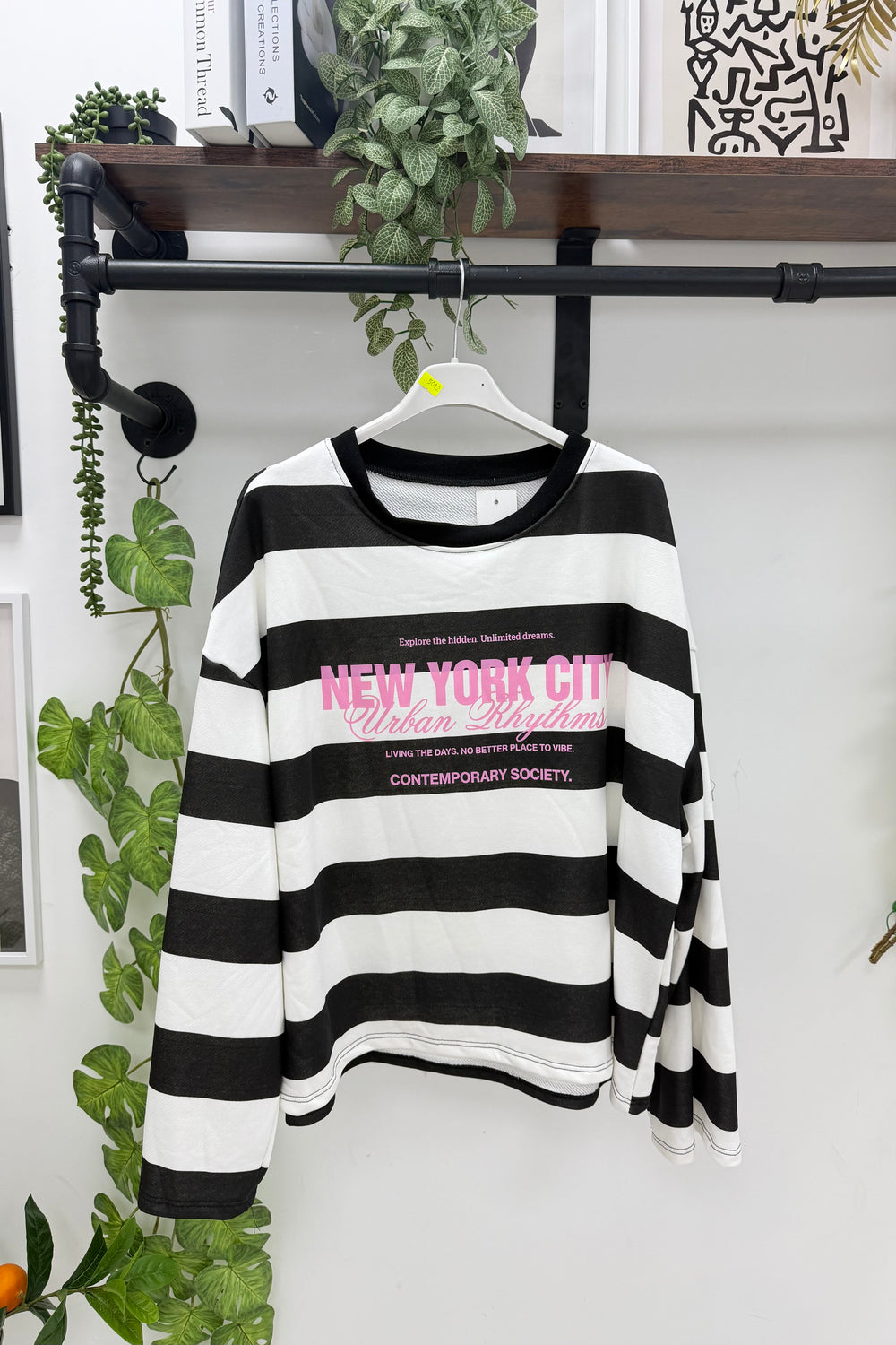 STRIPED SLOGAN SWEATSHIRT