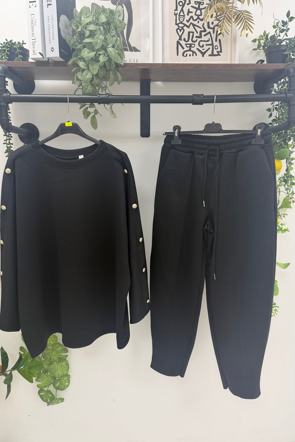 SLEEVE BUTTON DETAIL CARROT FIT LOUNGEWEAR