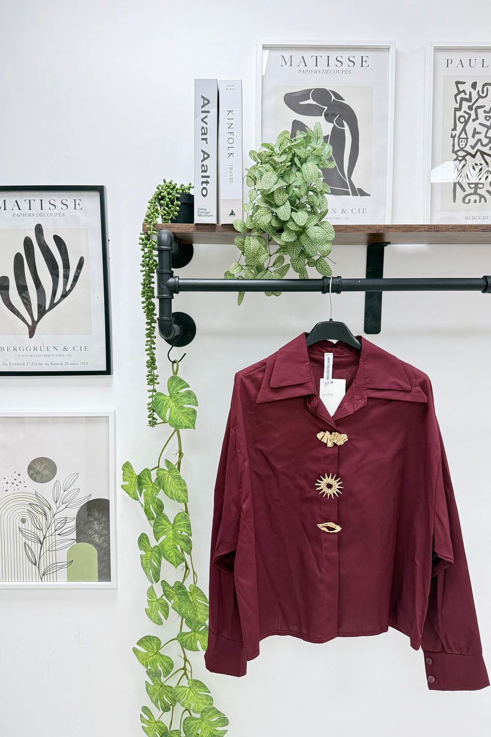 GOLD BROACH DOUBLE COLLAR SHIRT (15302402146688)