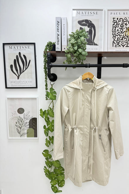 PULL STRING SIDE BUTTON DETAIL RAIN JACKET (15313787617664)