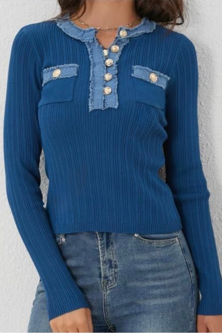 GOLD BUTTON DENIM TEXTURED KNIT TOP (15313779786112)