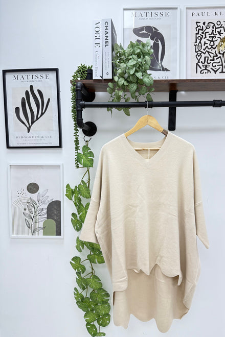 SCALLOP V-NECK OVERSIZED JUMPER (15334267388288)