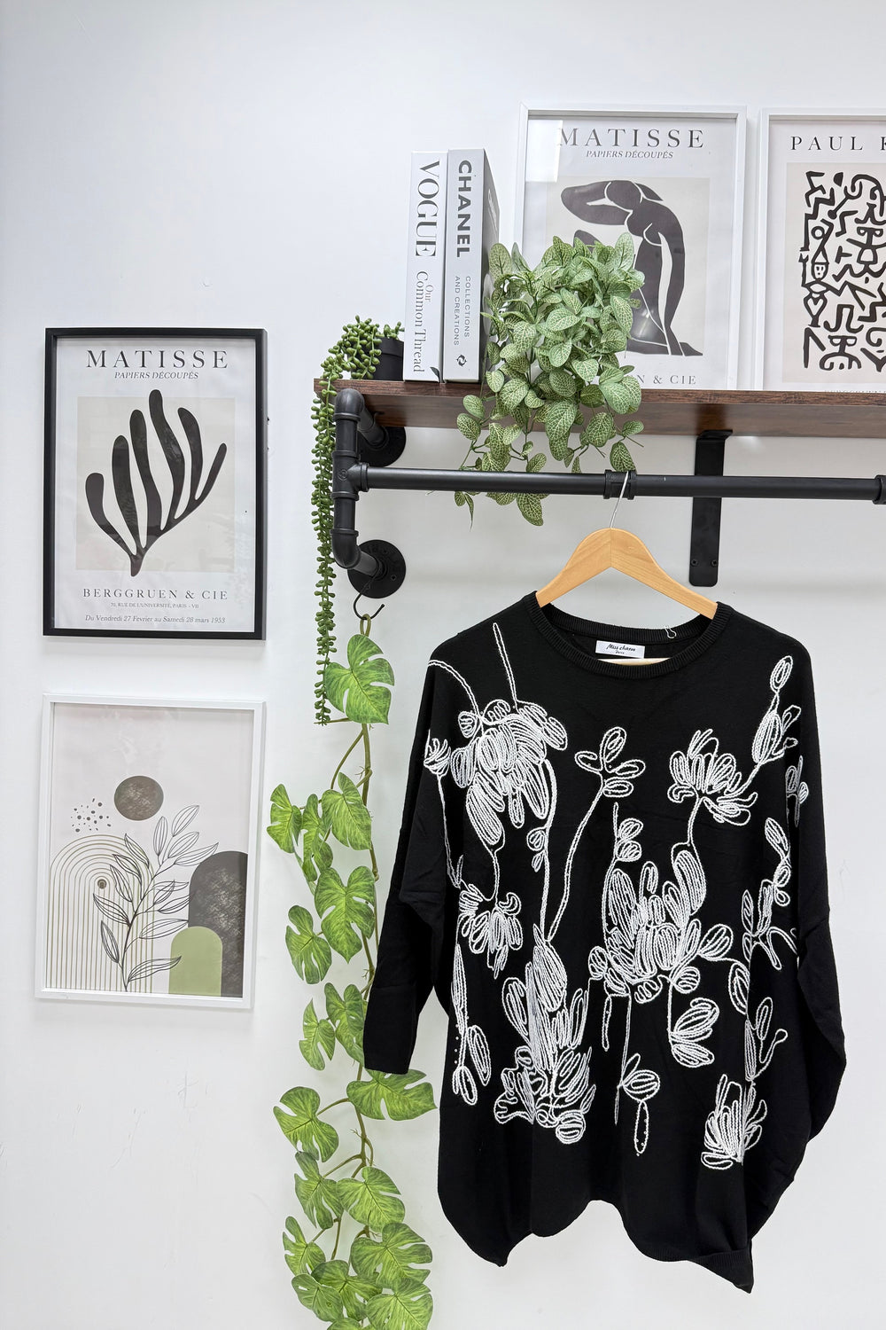 EMBROIDERED DETAIL JUMPER (15334220267904)