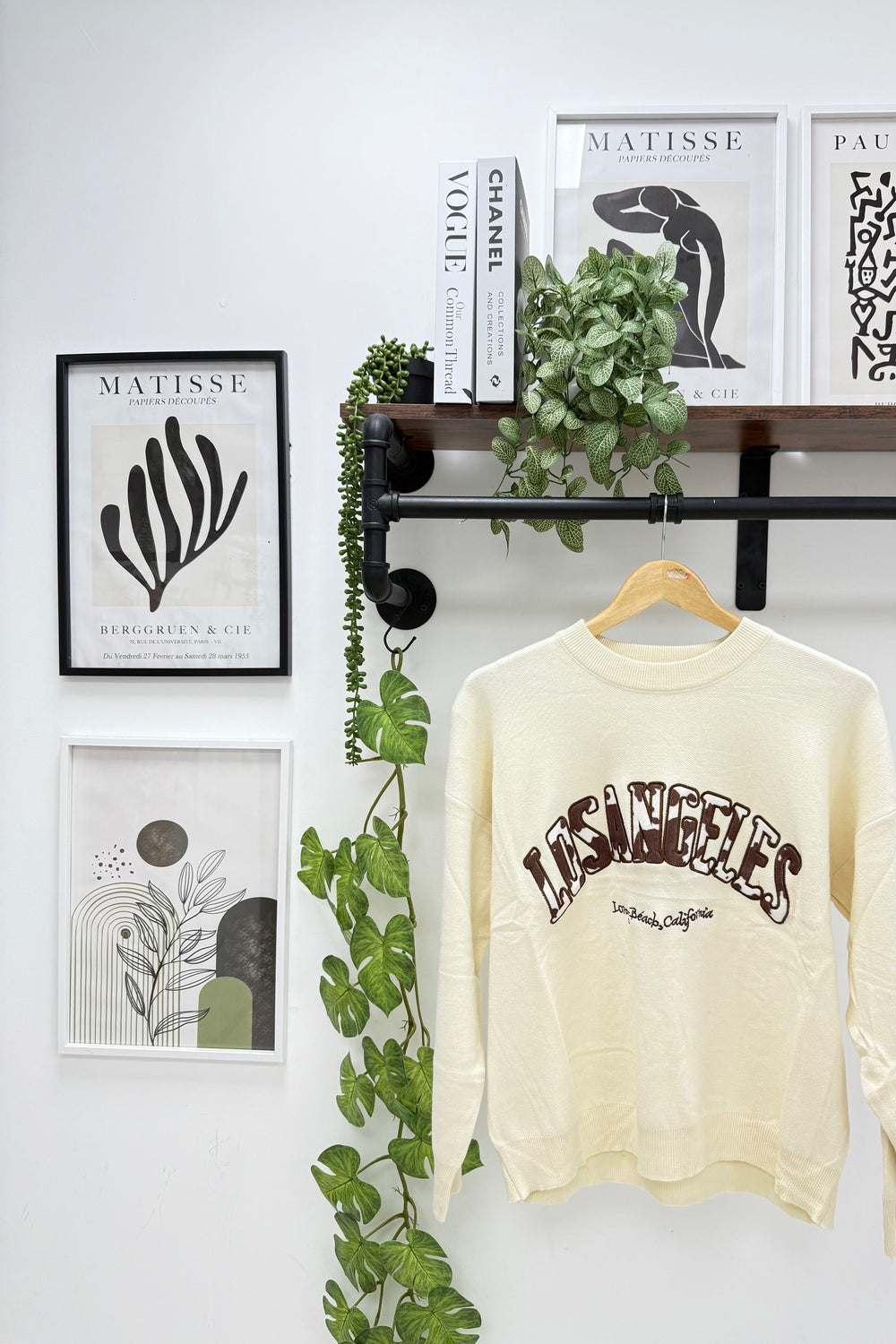 TEXTURED LA SLOGAN JUMPER (15334228787584)