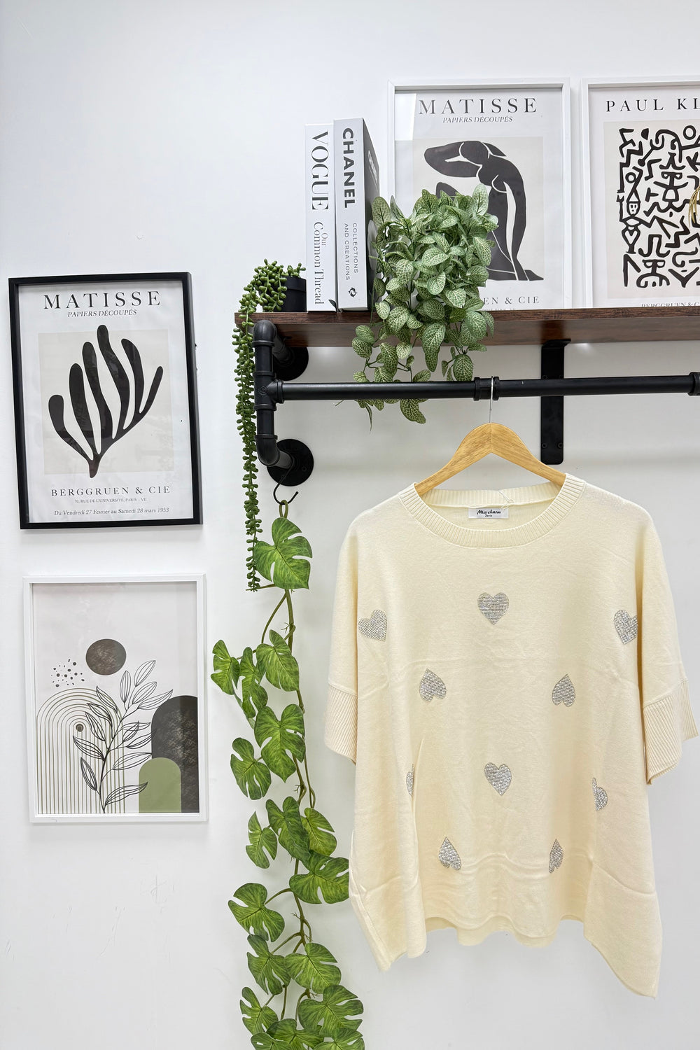 HEART EMBELLISHED JUMPER (15339747377536)