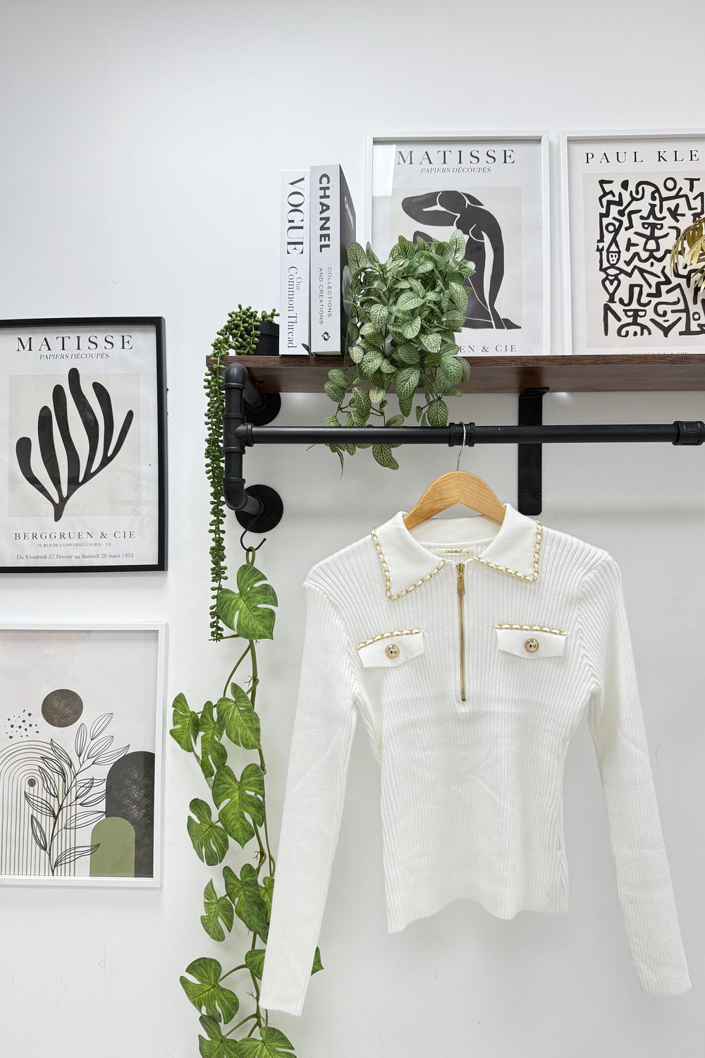 COLLAR EMBELLISHED ZIP DETAIL JUMPER (15339723555200)