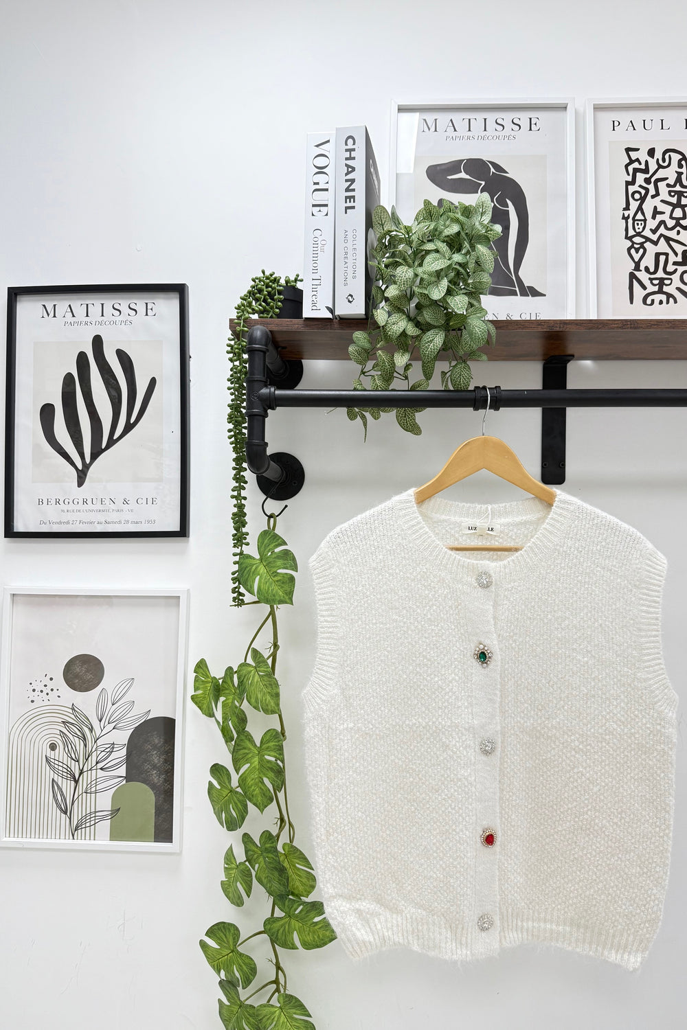 BUTTON DETAIL KNIT WAIST COAT (15339720049024)