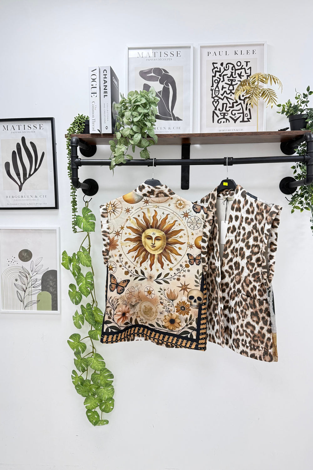 GRAFFITI BACK LEOPARD WAIST COAT (15343911534976)