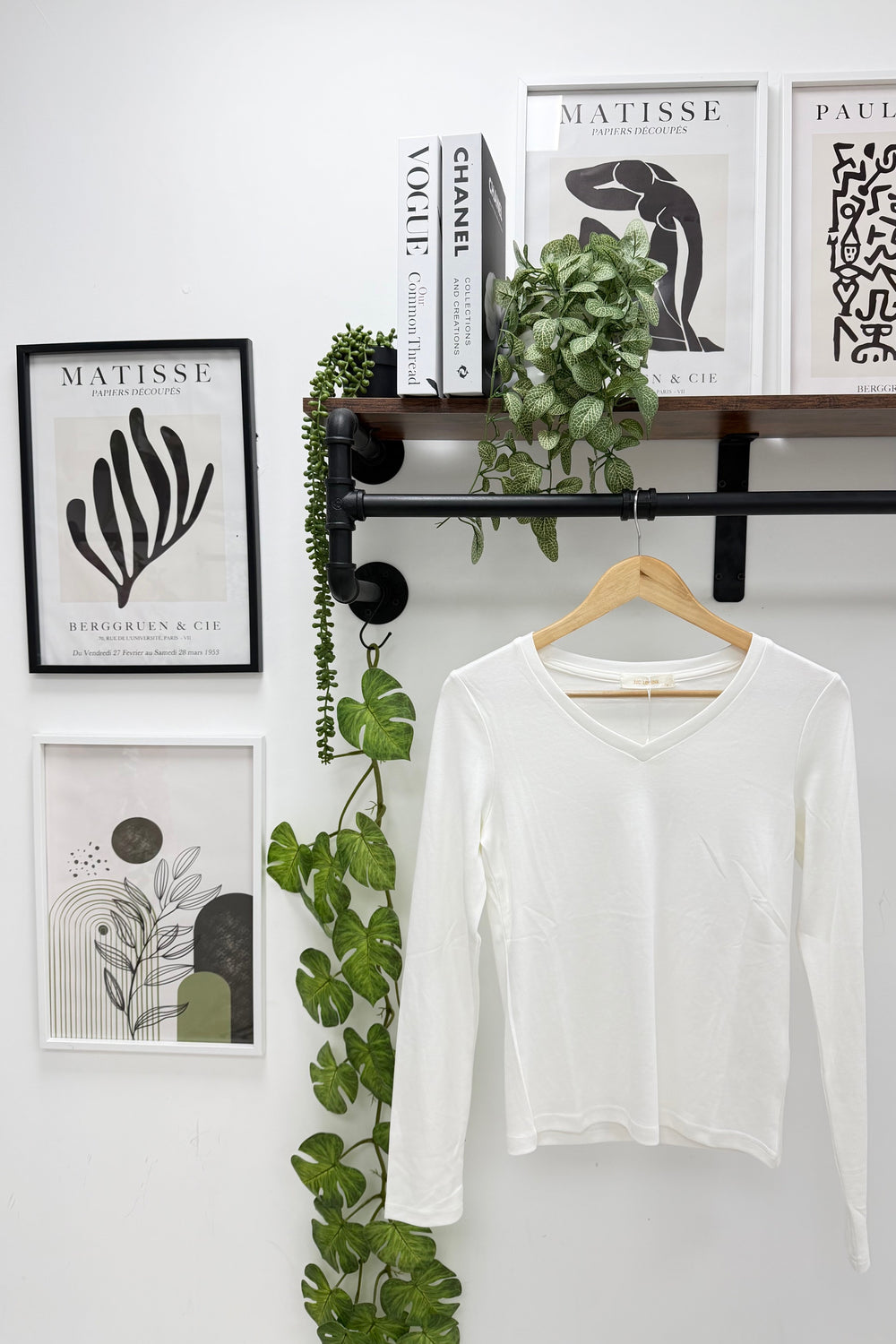SOFTLINE STRETCH V-NECK T-SHIRT (15360583205248)