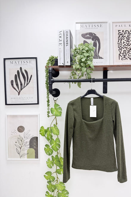 SQUARE NECK LONG SLEEVE TOP (15364368236928)