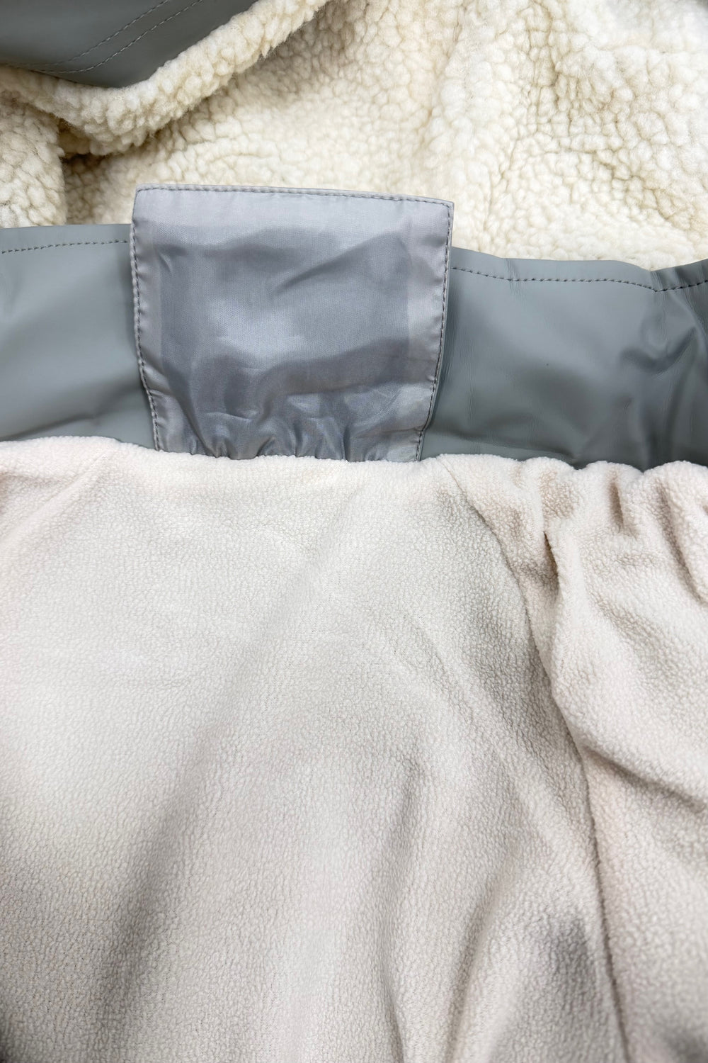 TEDDY FLEECE WATERPROOF JACKET (15364435739008) (15364436885888)