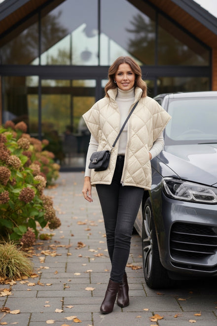 LIGHT WEIGHT QUILTED GILET