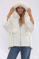 ZIP DETAIL FUR STRINGWITH FUR HOODIE