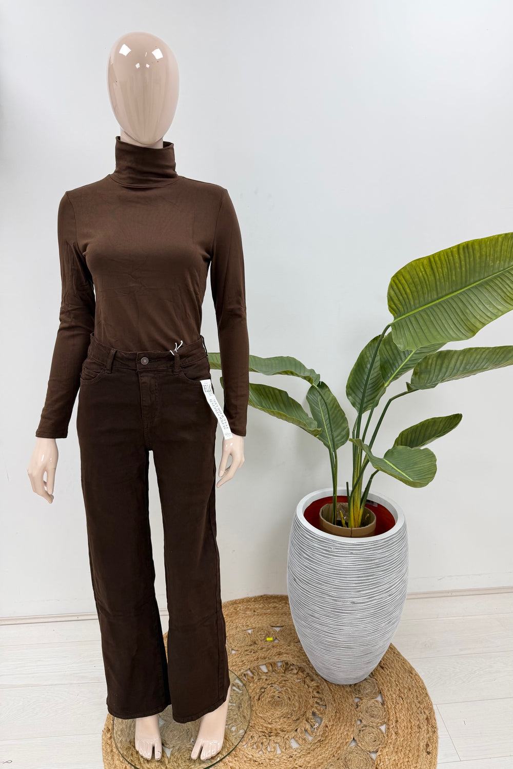 SUPER STRETCH WIDE LEG BROWN JEANS