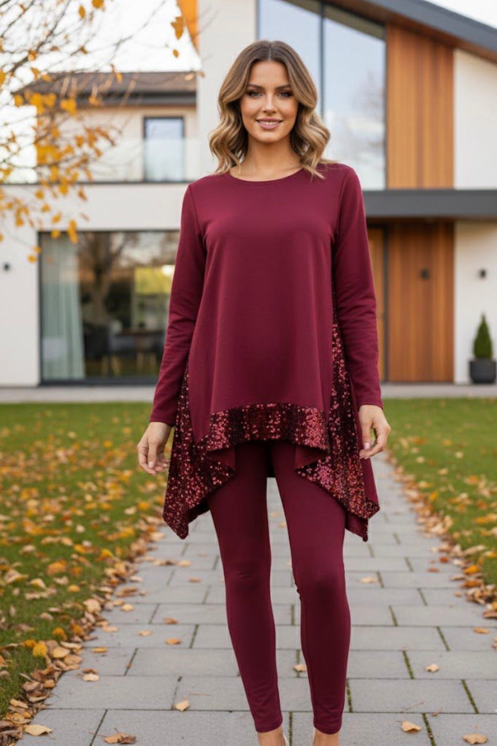 CURVE HEM SEQUIN SWEAT