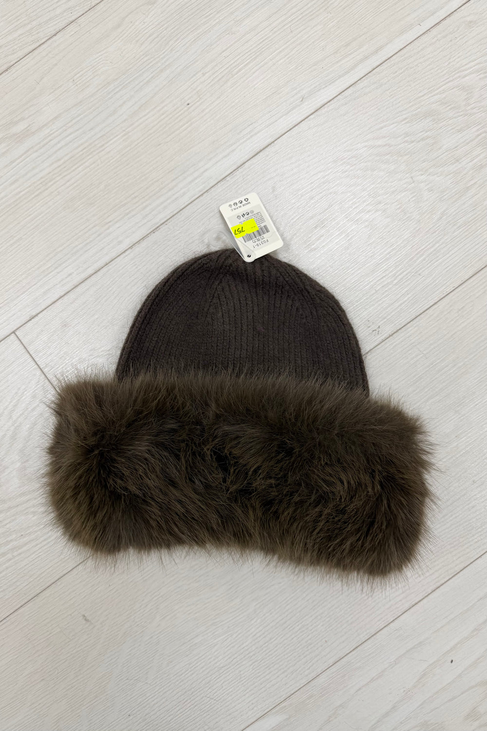 FUR TRIM KNIT HAT