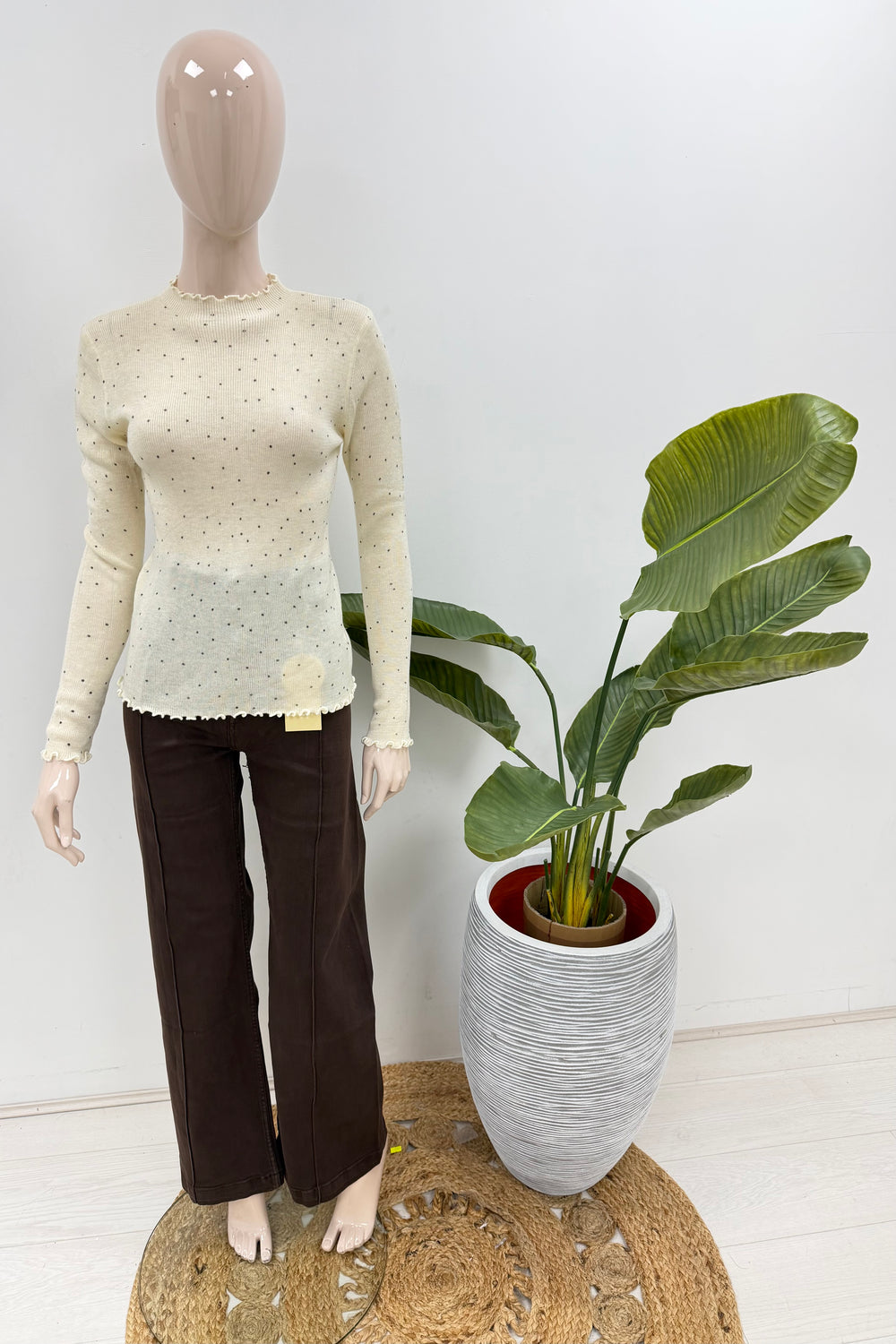 SPOT KNIT STRECHY TOP