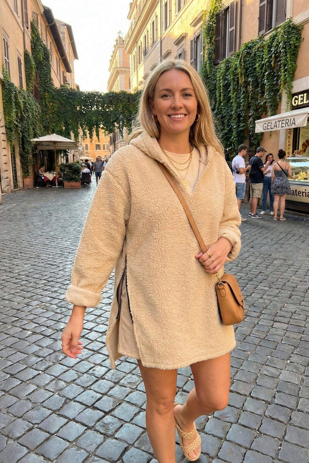 TEDDY SIDE ZIP HOODIE