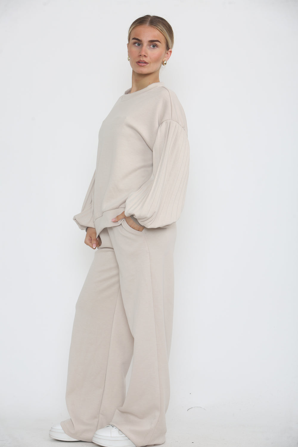 BALLOON SLEEVE LOUNGE SET