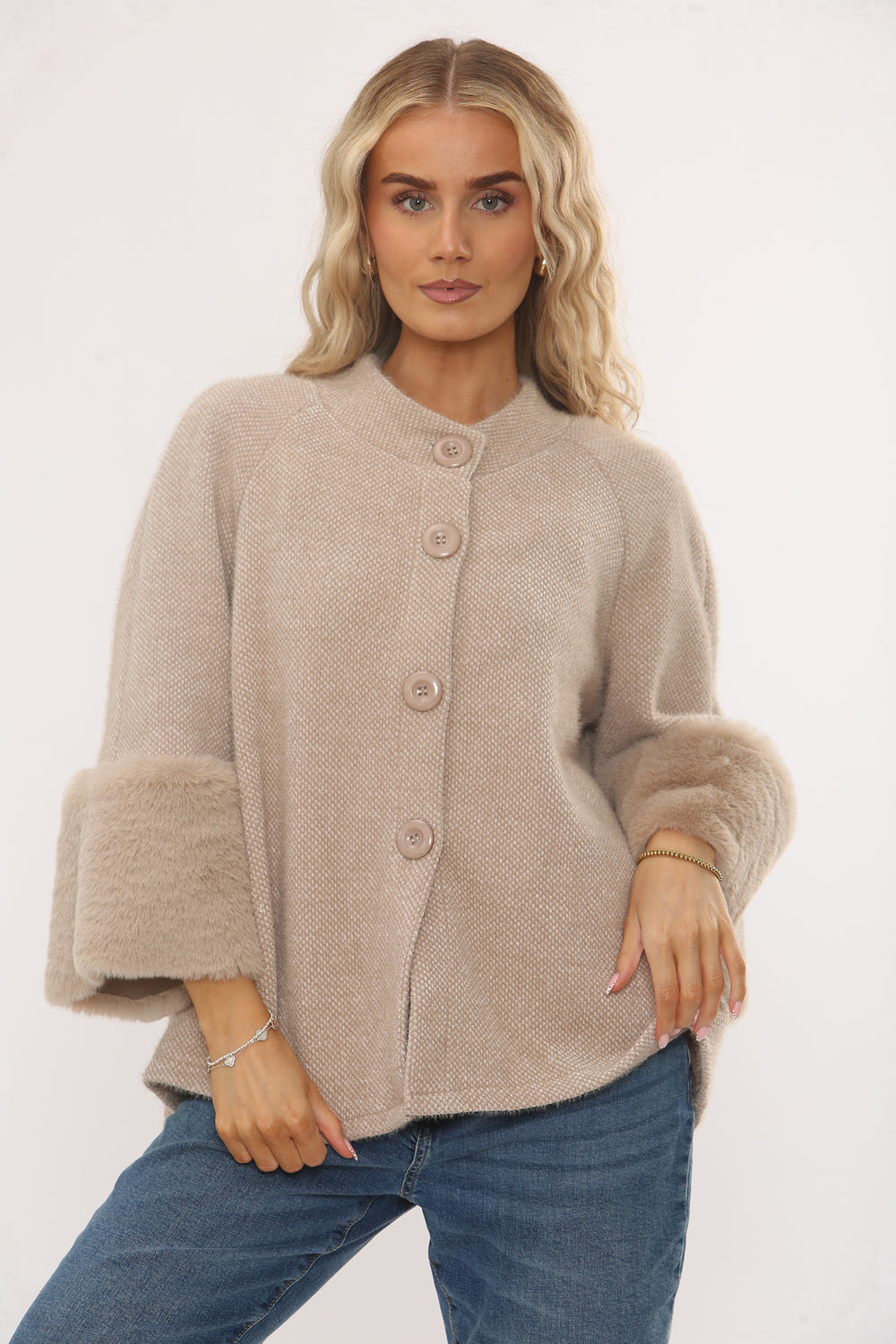KNITTED FAUX FURR JACKET (15343610233216)