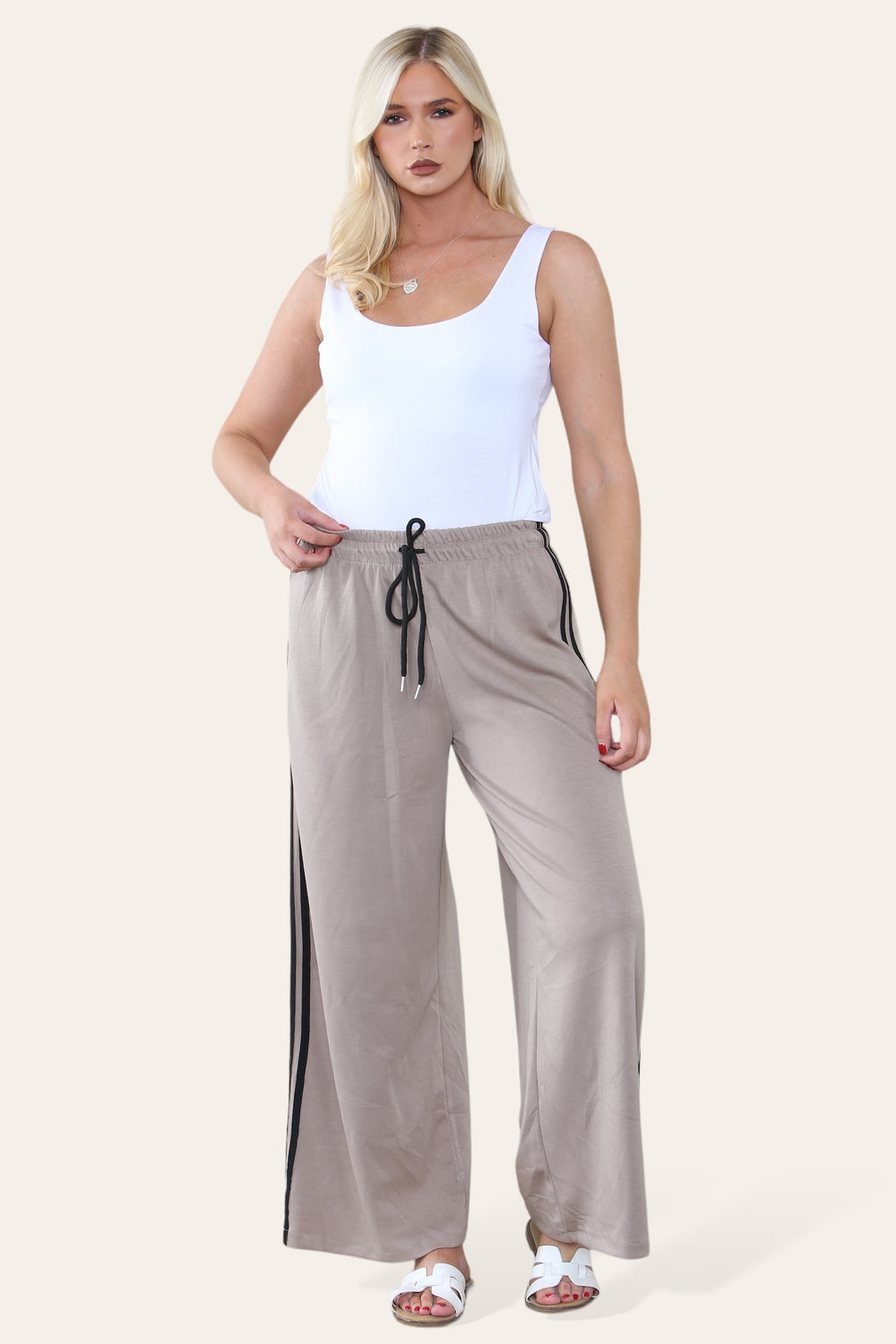 STRIPE JOGGERS (8667521089784) (8745774121208)
