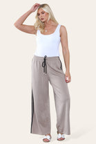 STRIPE JOGGERS (8667521089784) (8745774121208)