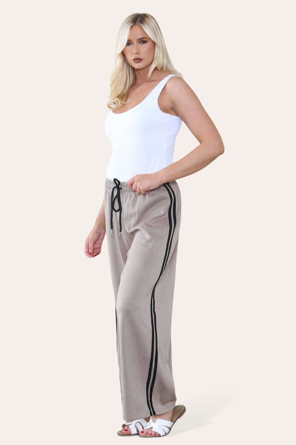STRIPE JOGGERS (8667521089784) (8745774121208)