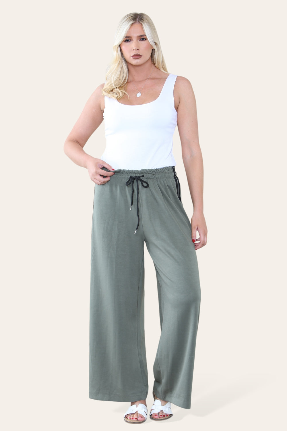 STRIPE JOGGERS (8667520106744) (8715408277752) (8745769140472)